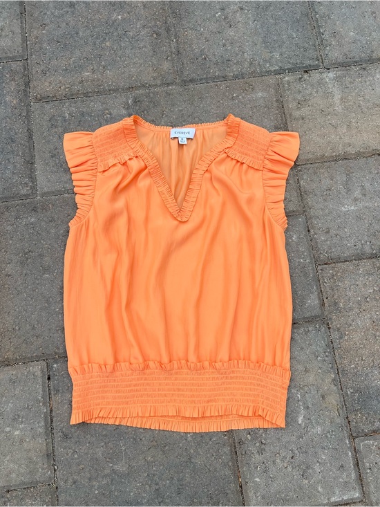 Evereve Tops - Evereve Coral Ruffle Flutter Sleeve Blouse Medium
